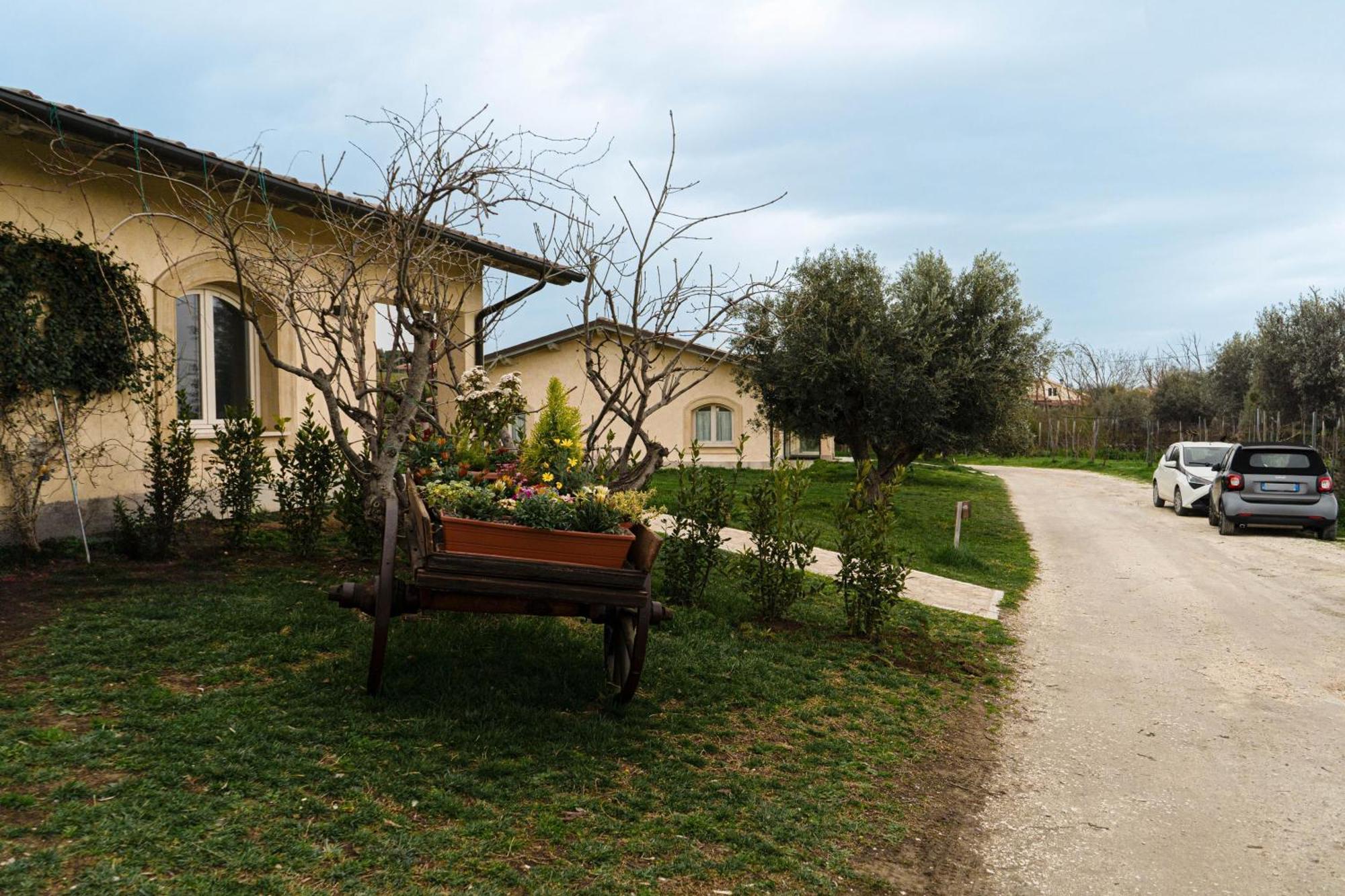 Teddyblu Alla Riballina Hotel Riano  Buitenkant foto